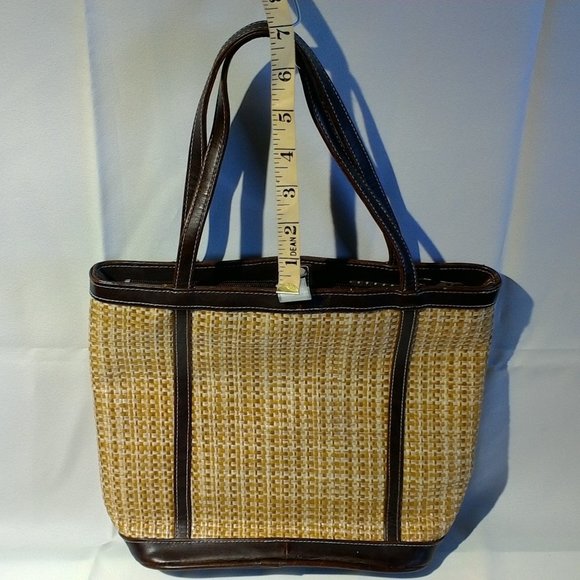 Kathy Ireland straw tote with brown leather trim - Picture 1 of 6
